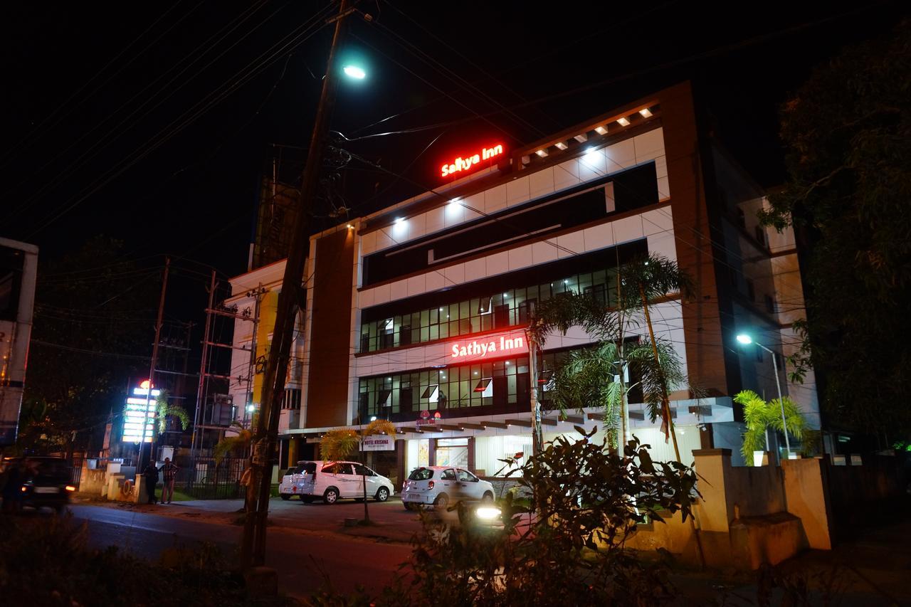 Sathya Inn Guruvāyūr Esterno foto