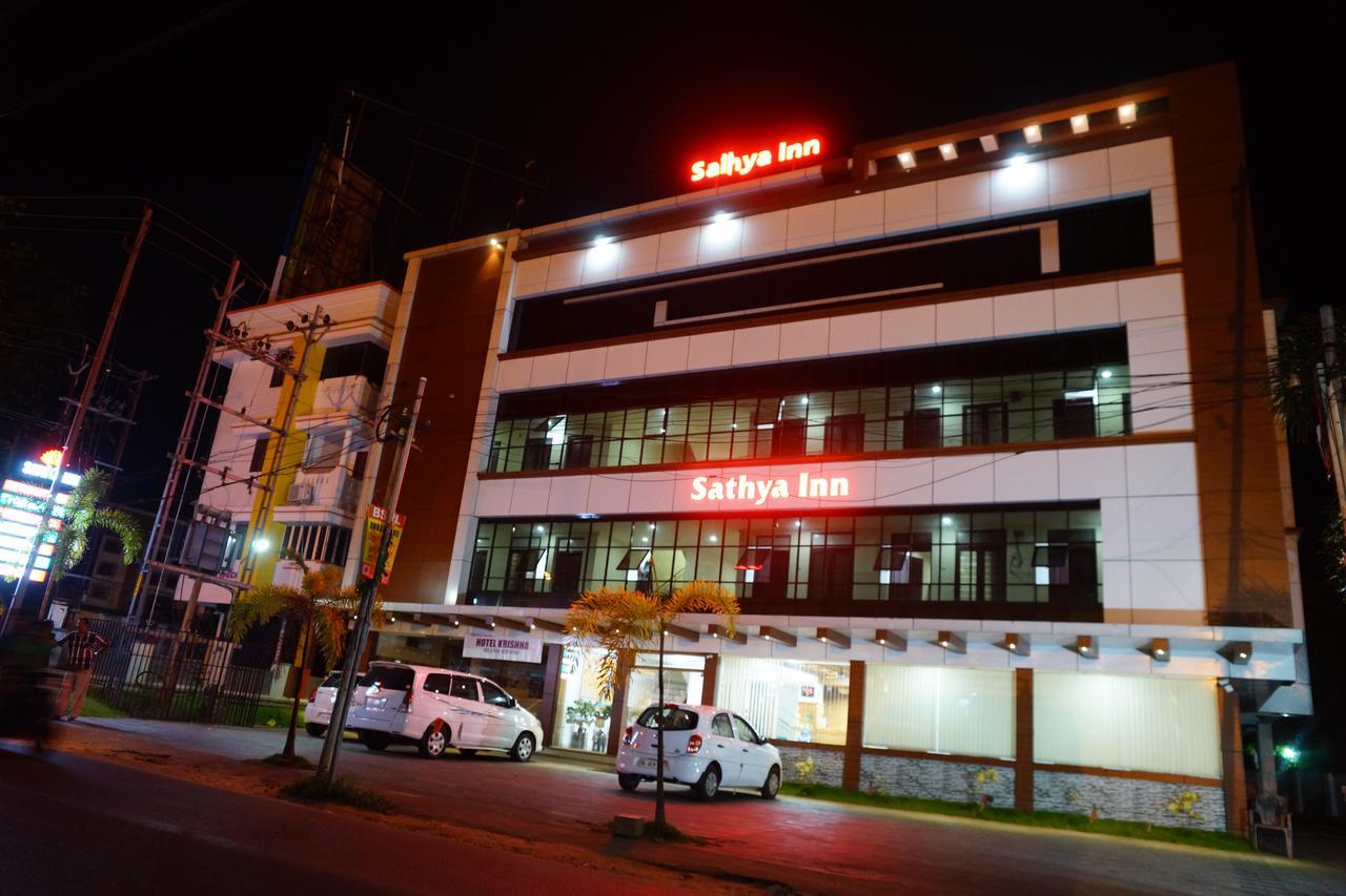 Sathya Inn Guruvāyūr Esterno foto