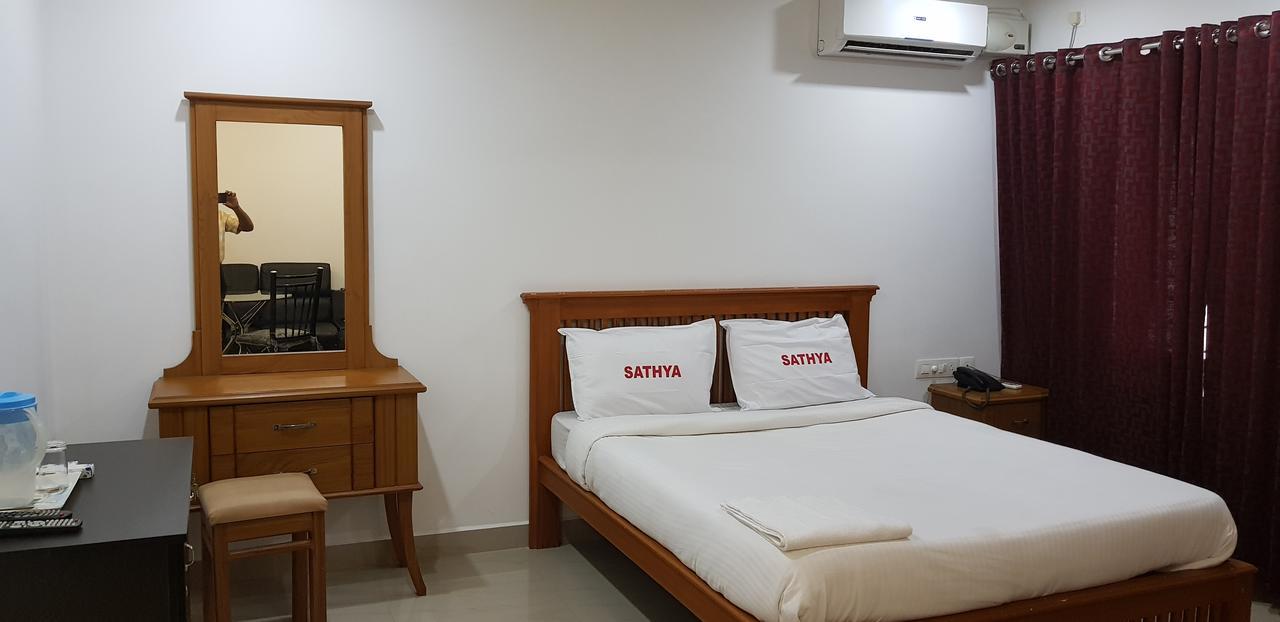 Sathya Inn Guruvāyūr Esterno foto