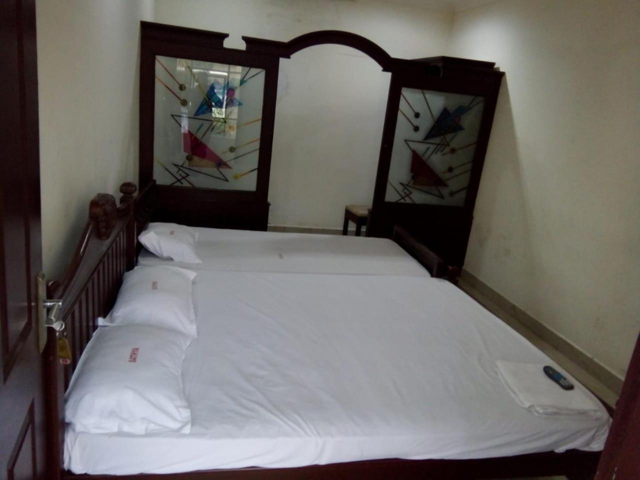 Sathya Inn Guruvāyūr Esterno foto